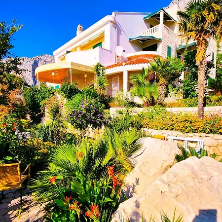 Apartman In Mit Schoenem Garten Drasnice