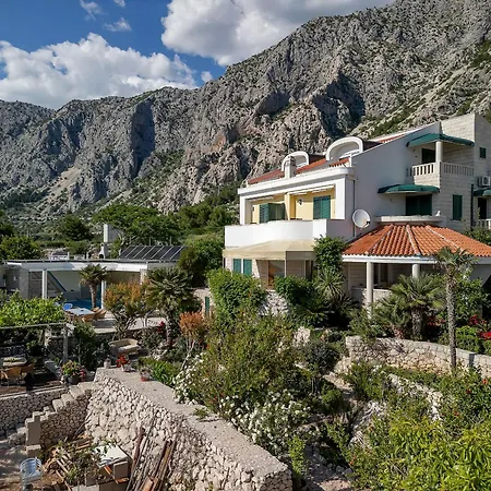 Apartman In Mit Schoenem Garten *